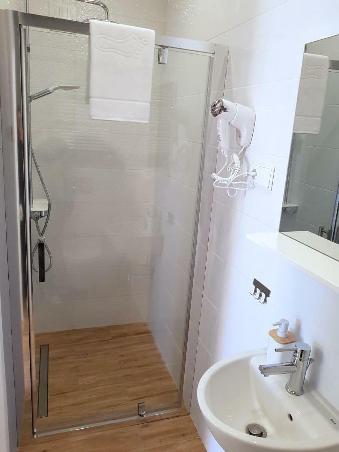 Apartamenty Metro Targowek وارسو المظهر الخارجي الصورة