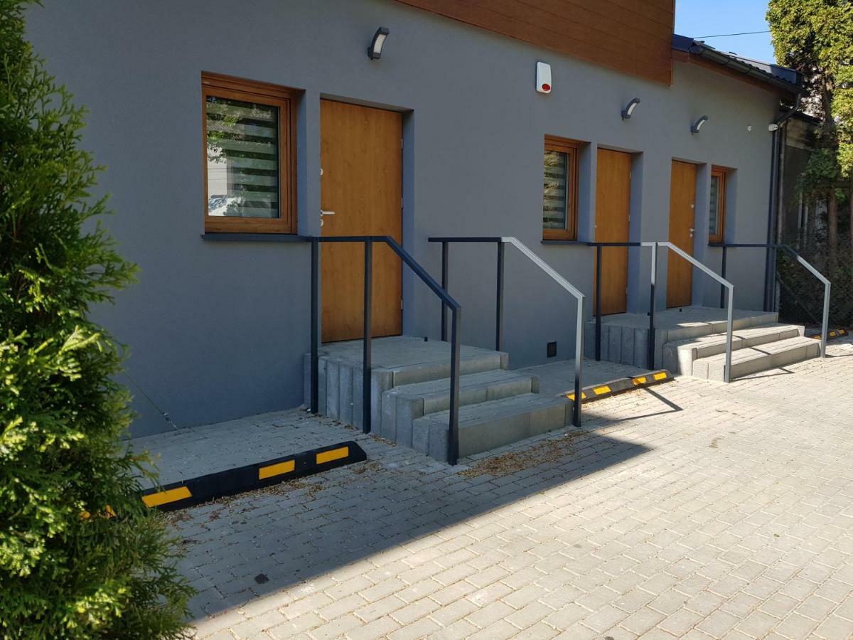 Apartamenty Metro Targowek وارسو المظهر الخارجي الصورة